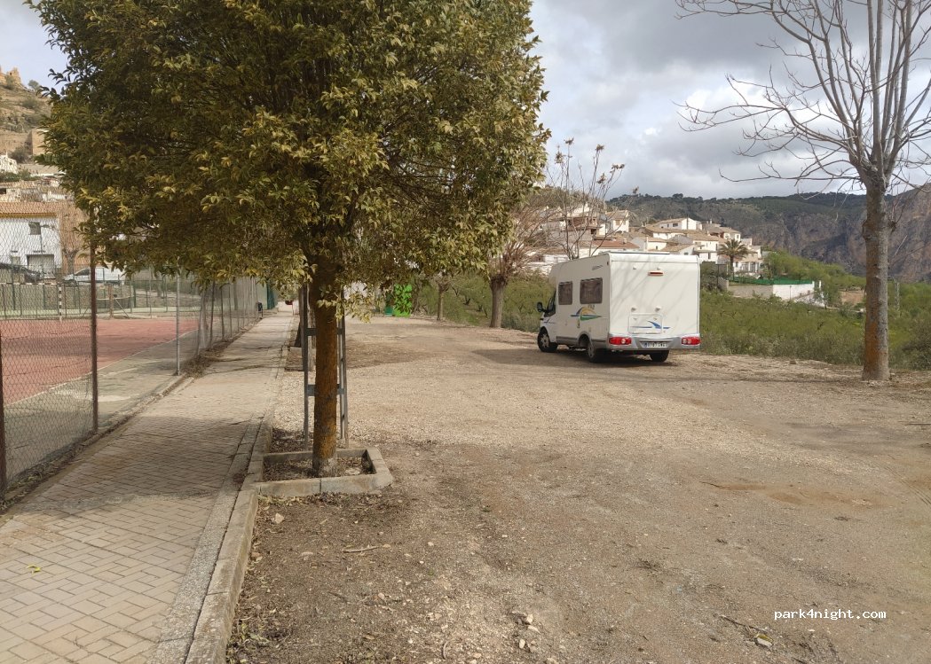 (18247) Moclín - 16 Calle Hacho — foto