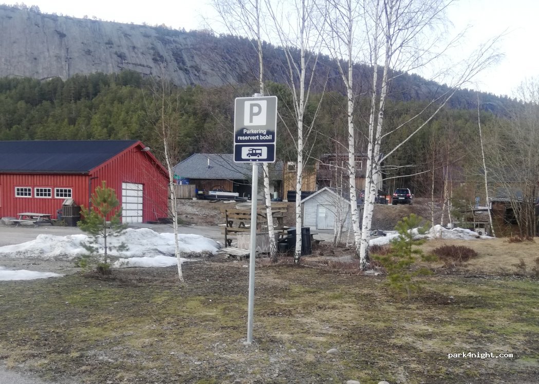 (4865) Åmli - 15 Engenes — foto