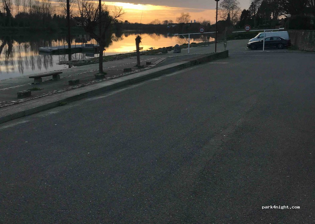 (40300) Peyrehorade - 150 Quai du Roc — foto 3