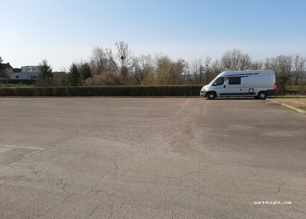 (71360) Épinac - 12 C Place Charles de Gaulle — foto 2
