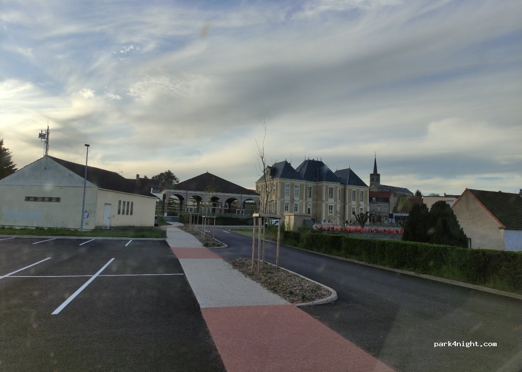 (71360) Épinac - 12 C Place Charles de Gaulle — foto 3