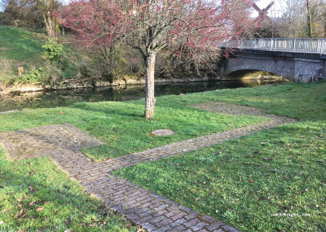 (25110) Pont-les-Moulins - 8 Rue des Champs — foto 2
