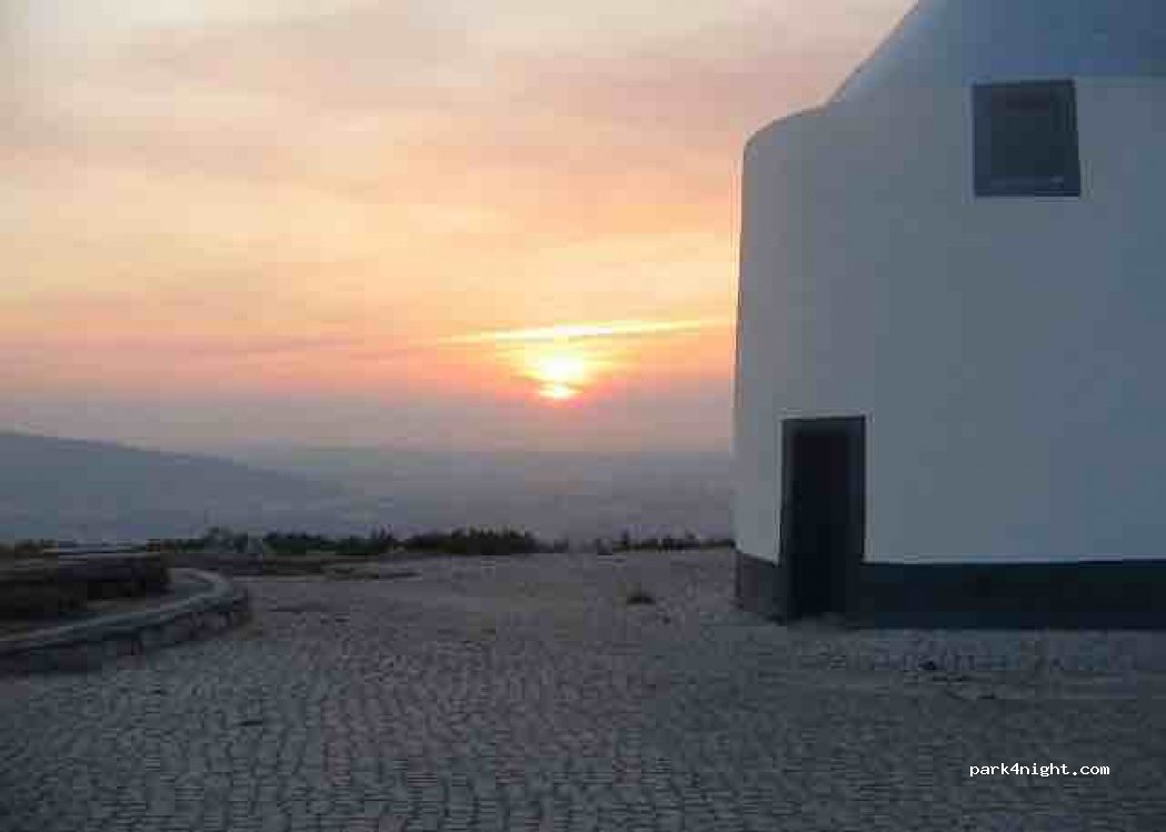 (2480) Porto de Mós - Unnamed Road — foto 2