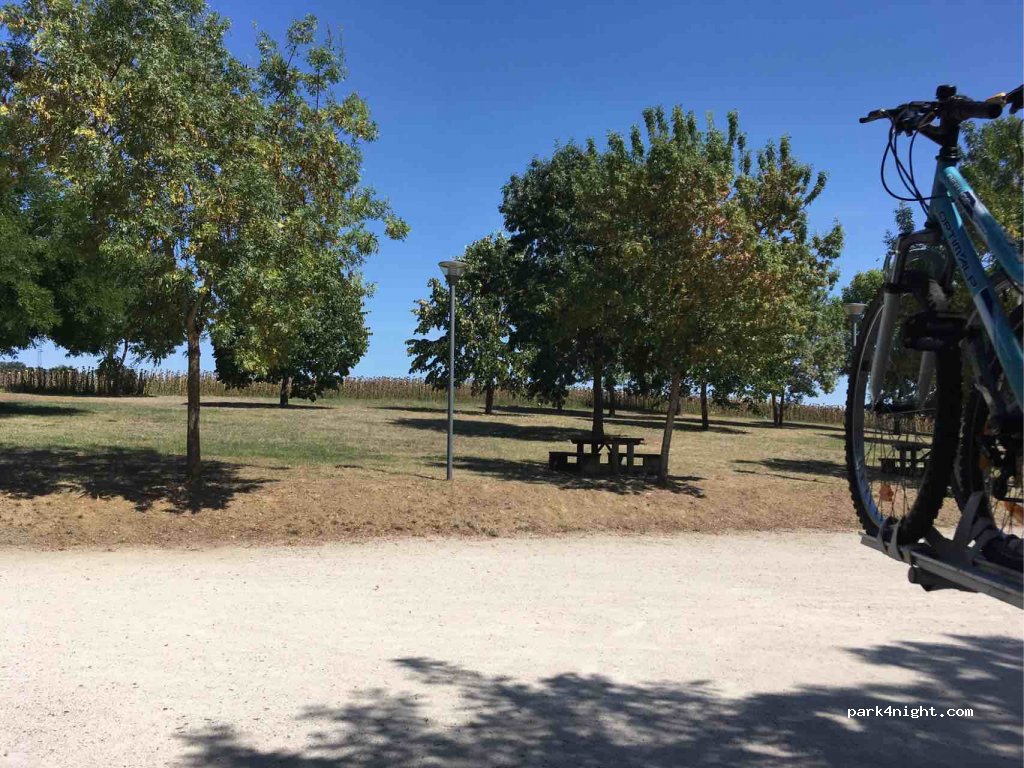 (82400) Gasques - Lotissement les Frayssinettes — foto 2
