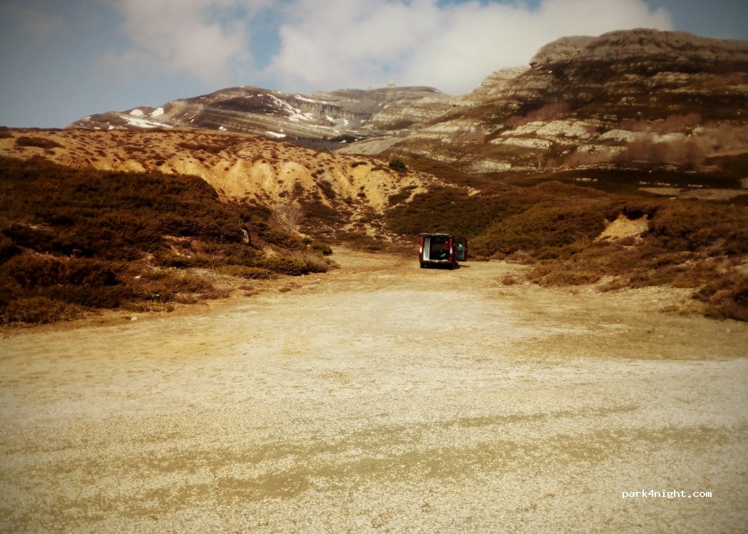 (09566) Bárcenas - Unnamed Road — foto