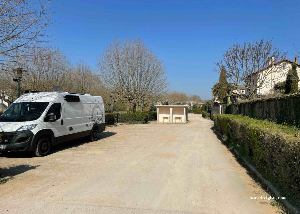 (01090) Montmerle-sur-Saône - 49 Rue de Mâcon — foto
