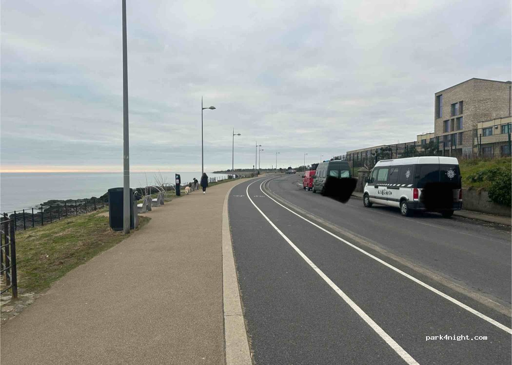 (A63 PP58) Greystones - Marine Road — foto 5