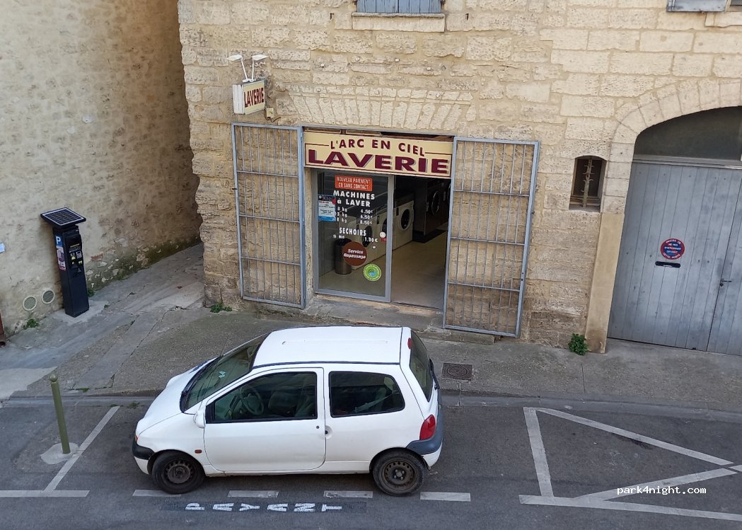 (30700) Uzès - 5 Plan Saint-Étienne — foto
