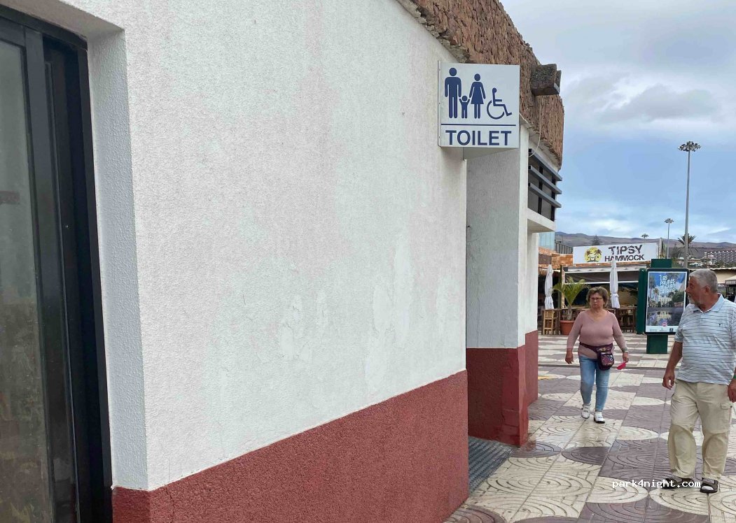 (35100) San Bartolomé de Tirajana - 35 Paseo Costa Canaria — foto 3