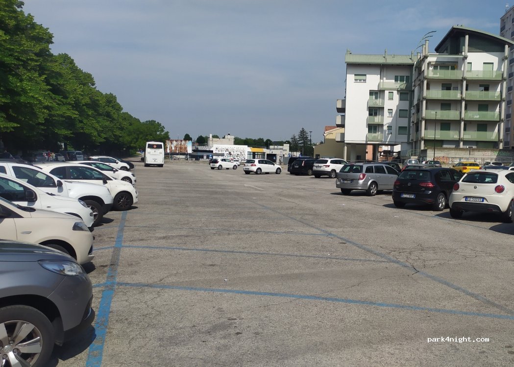 (45100) Rovigo - 5 Via Portello — foto 3