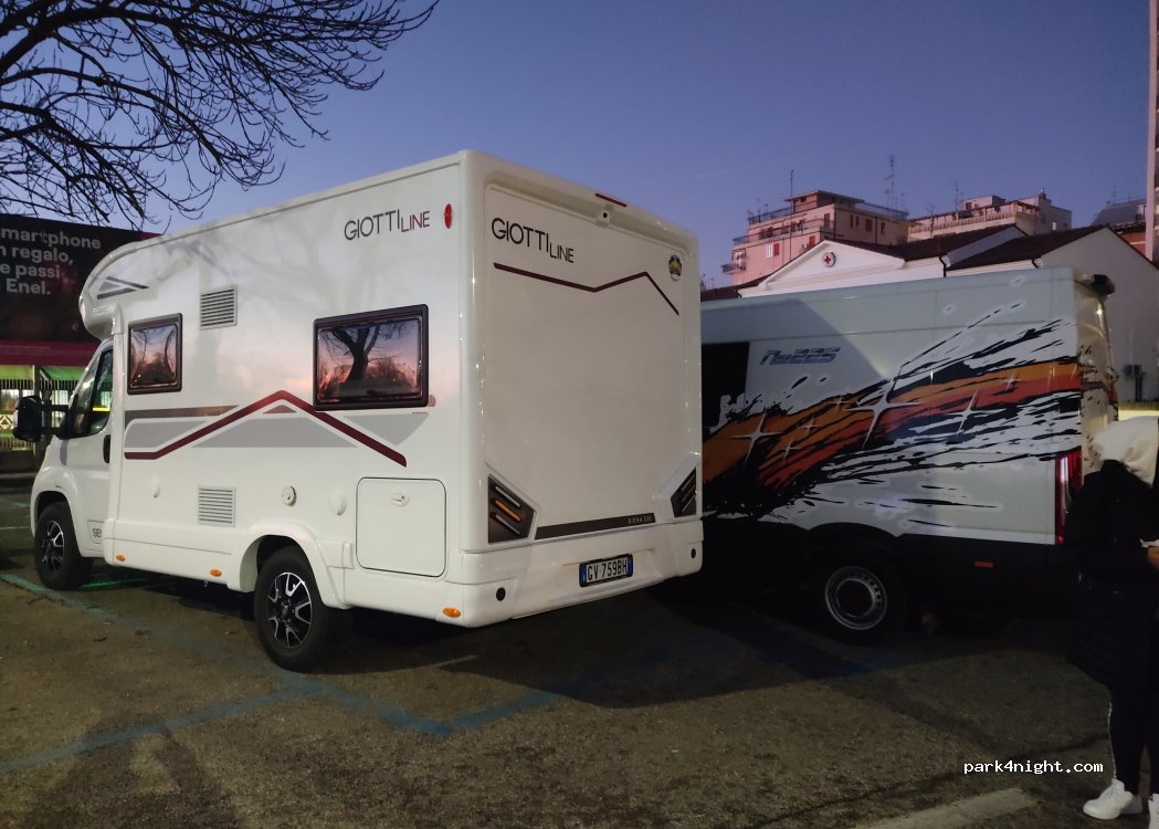 (45100) Rovigo - 5 Via Portello — foto 4