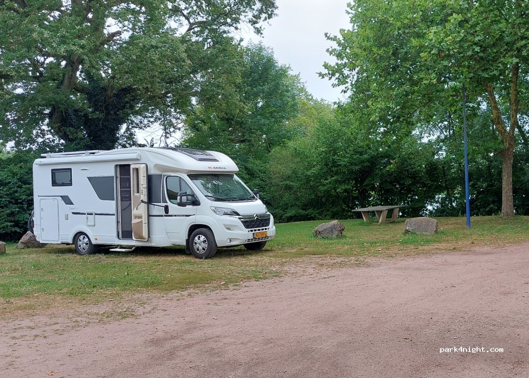 Aire de camping-car Écuisses — foto 4