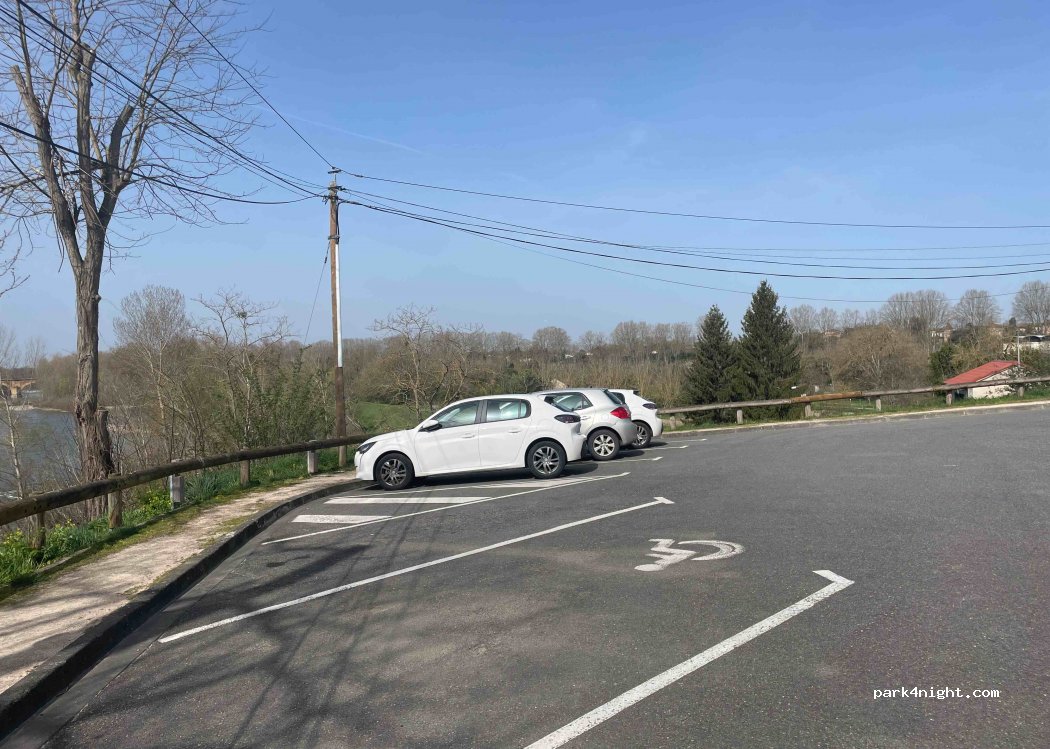 (31390) Carbonne - 33 Rue Léo Lagrange — foto 2