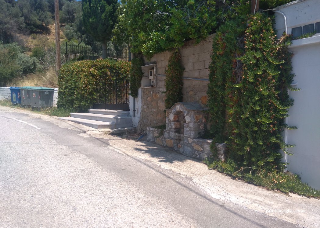 (740 61) Kouroutes - 93 Eparchiaki Odos Perivolias-Agias Varvaras — foto