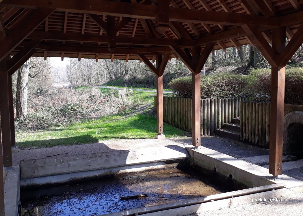 (18330) Saint-Laurent - 2 Route de Mehun — foto 3