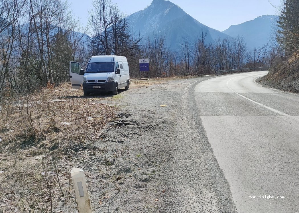 () Bitine - Narodnih Heroja — foto