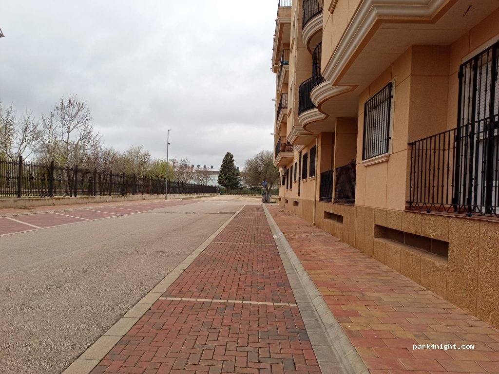(02630) La Roda - 3 Calle Vicente Blasco Ibáñez — foto 3