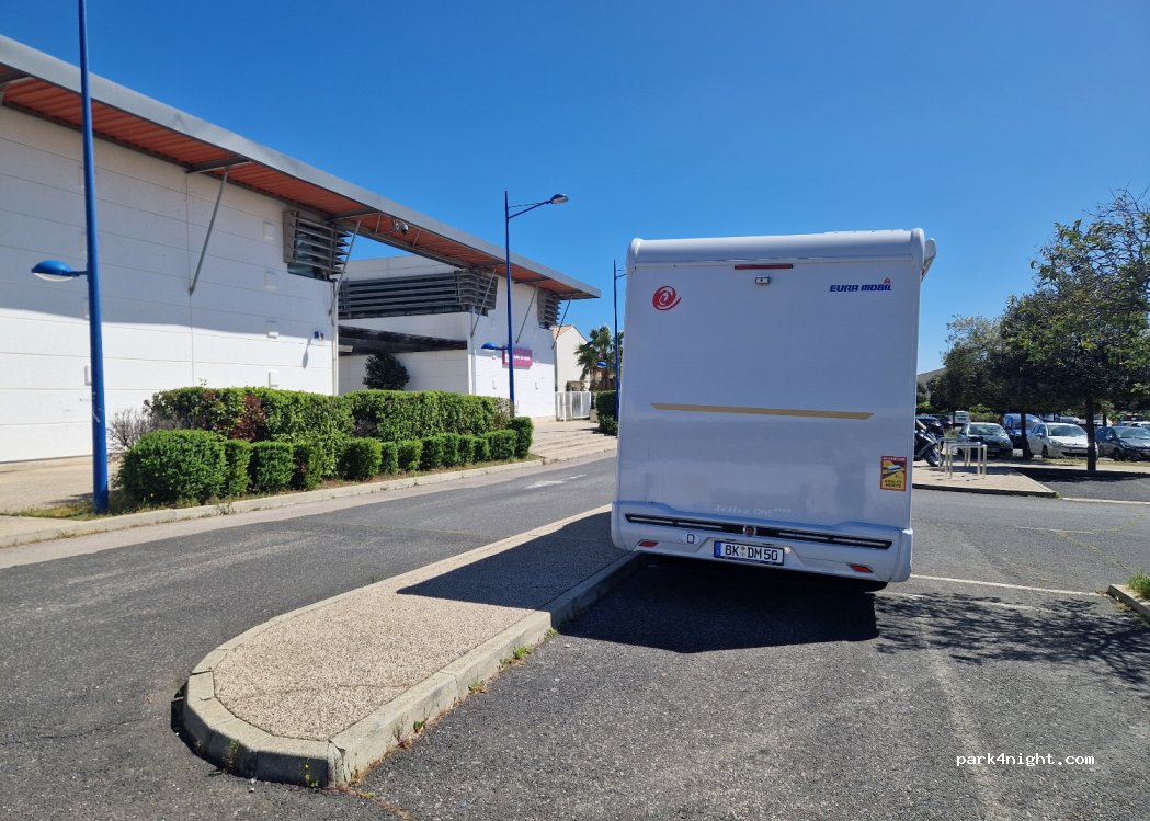(34170) Le Crès - Rue Olympie — foto 2