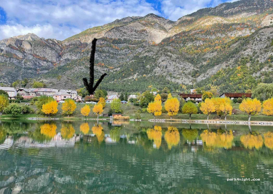 (04340) Le Lauzet-Ubaye - Le Village — foto 2
