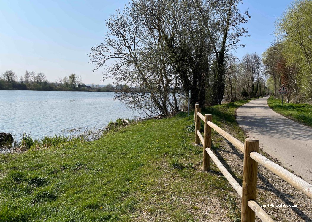 (27940) Port-Mort - Chemin de Halage — foto 2