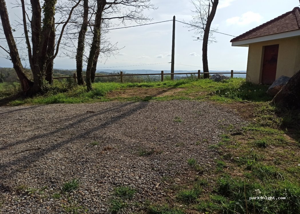 (65220) Sadournin - Unnamed Road — foto 4