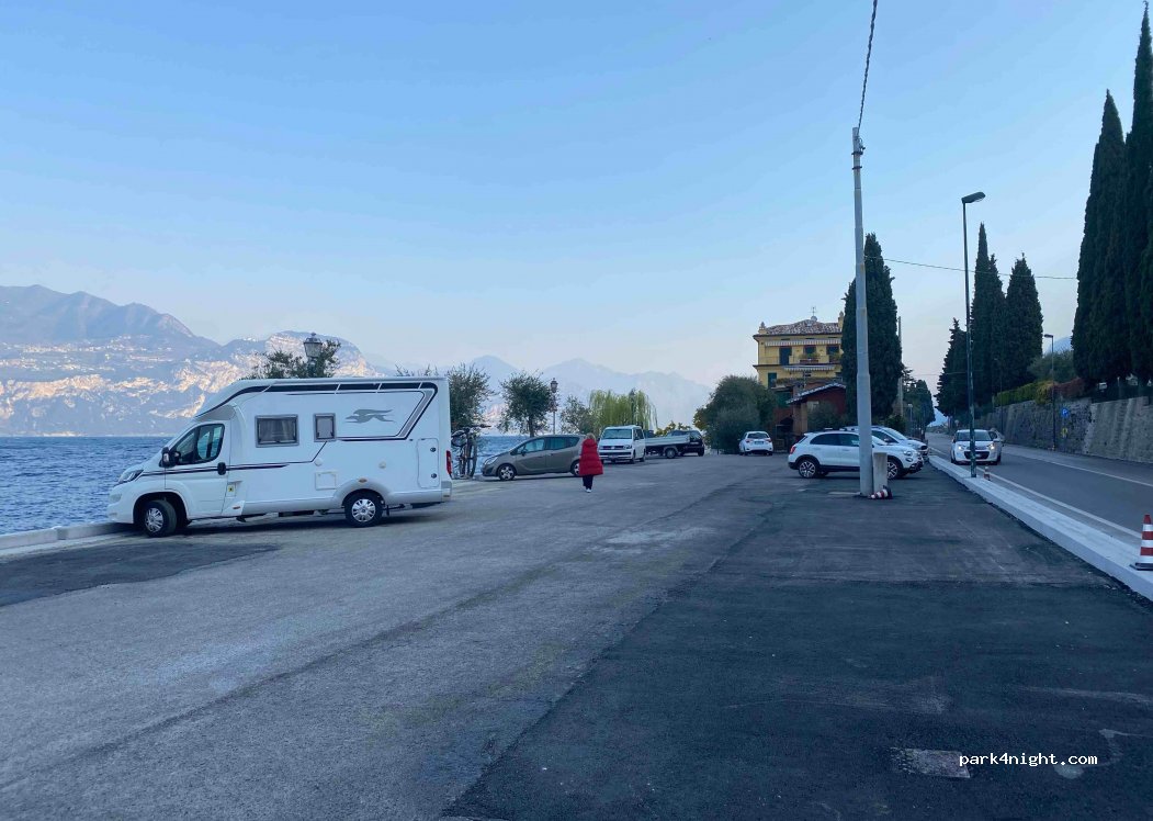 (37010) Brenzone sul Garda - 16 Via Beato Giuseppe Nascimbeni — foto