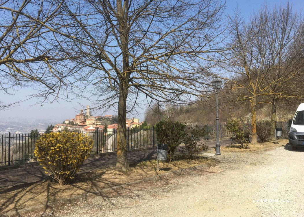 (14042) Calamandrana - 53 Strada Provinciale 43 — foto