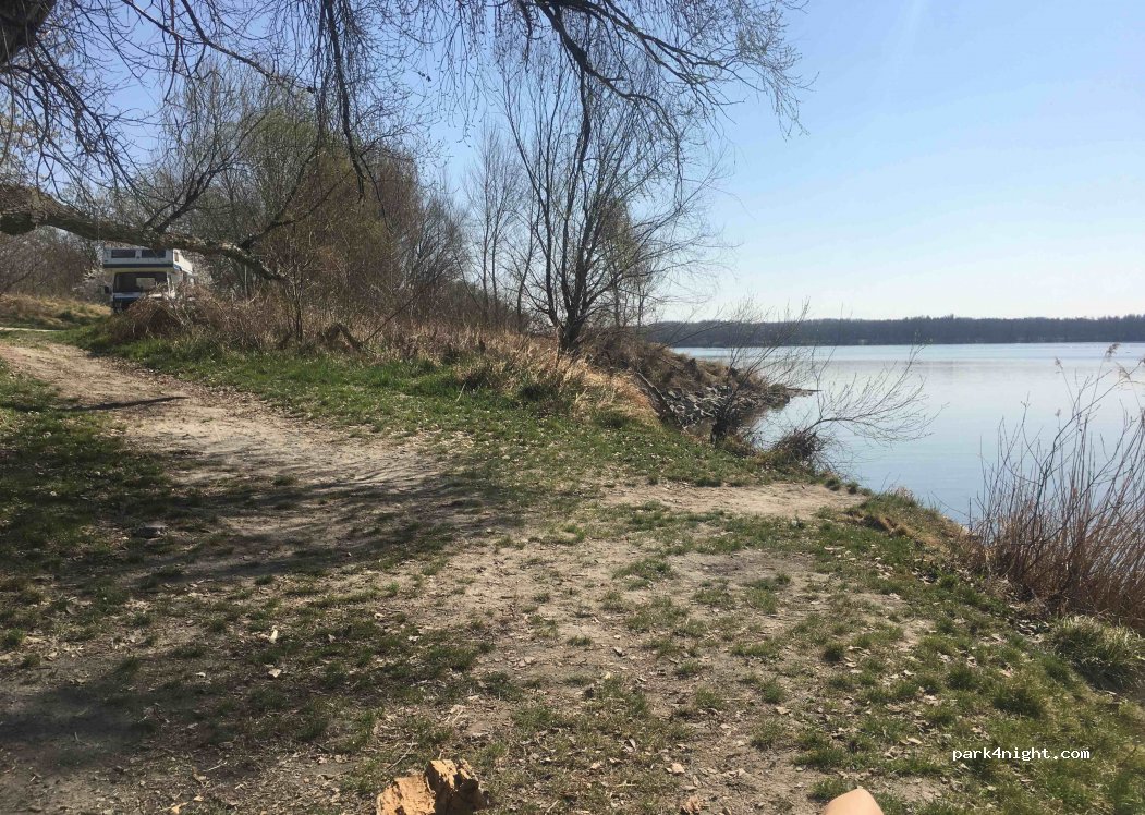 (900 43) Hamuliakovo - — foto