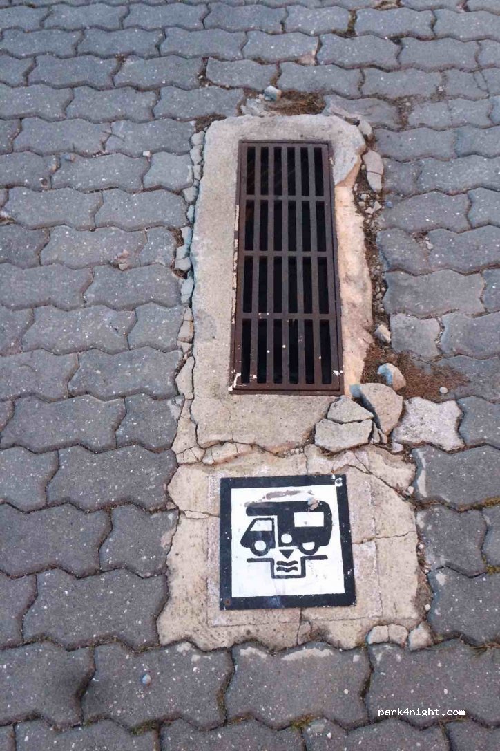 (6110 183) Vila de Rei - 3 Avenida Sá Carneiro — foto