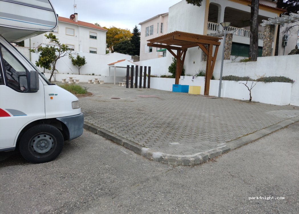 (6110 183) Vila de Rei - 3 Avenida Sá Carneiro — foto 2