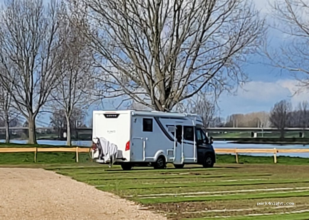 Camperplaats Heusden — foto