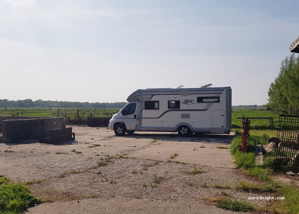 (1241 LJ) Kortenhoef - 74 Emmaweg — foto 2