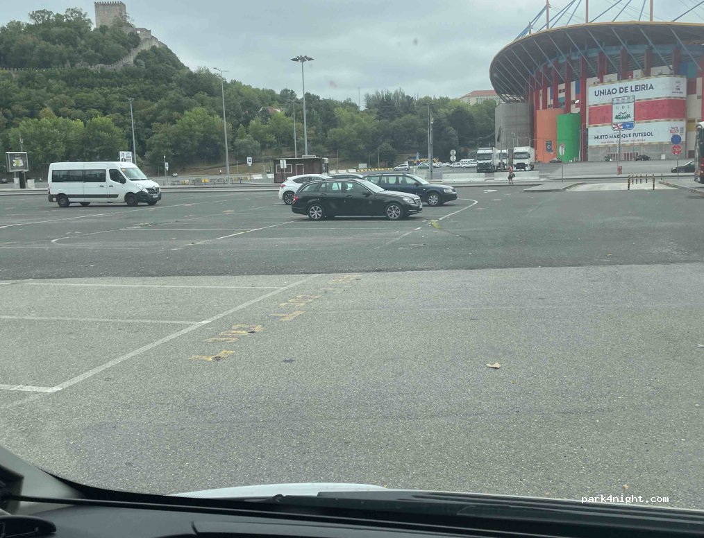 (2400-137) Leiria - Av. Bernardo Pimenta — foto 4