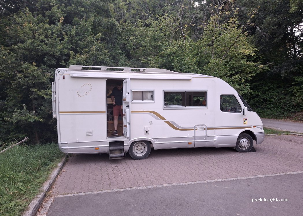 (6496) Echternach - 45 Montée de Trooskneppchen — foto 2