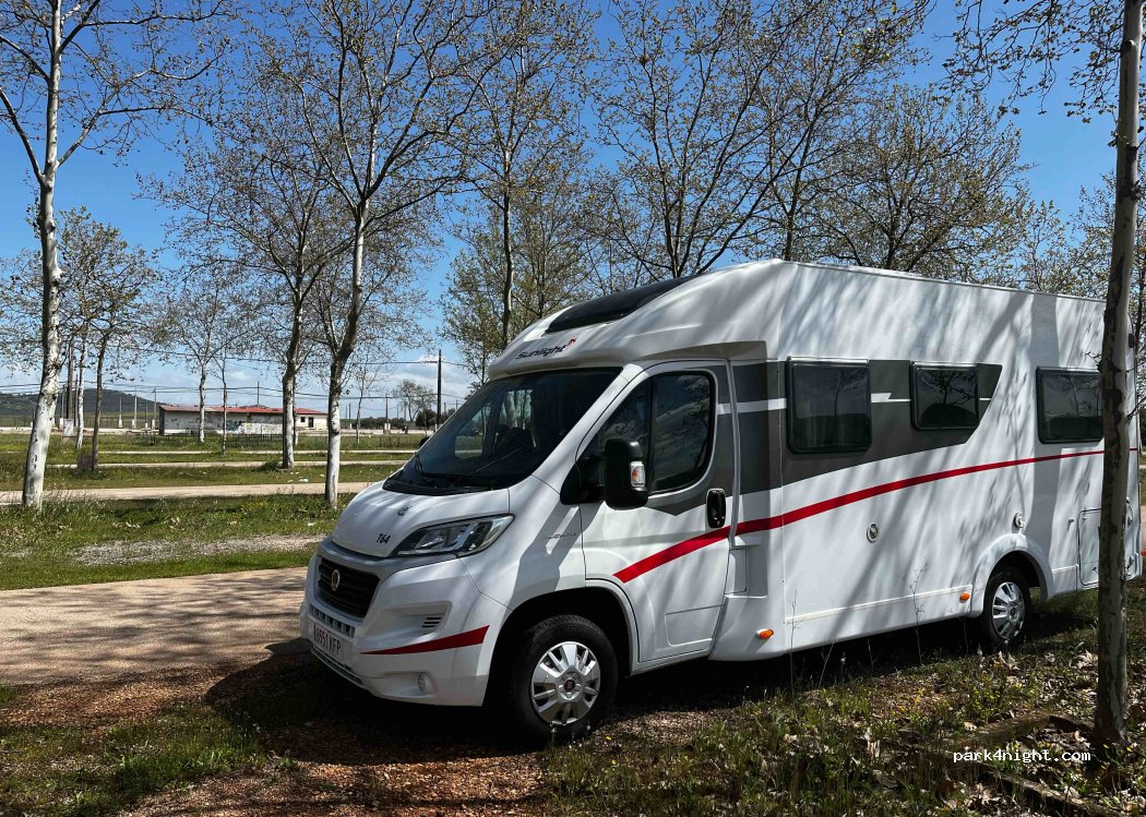 (10195) Cáceres‎ - Carr. de Mérida — foto