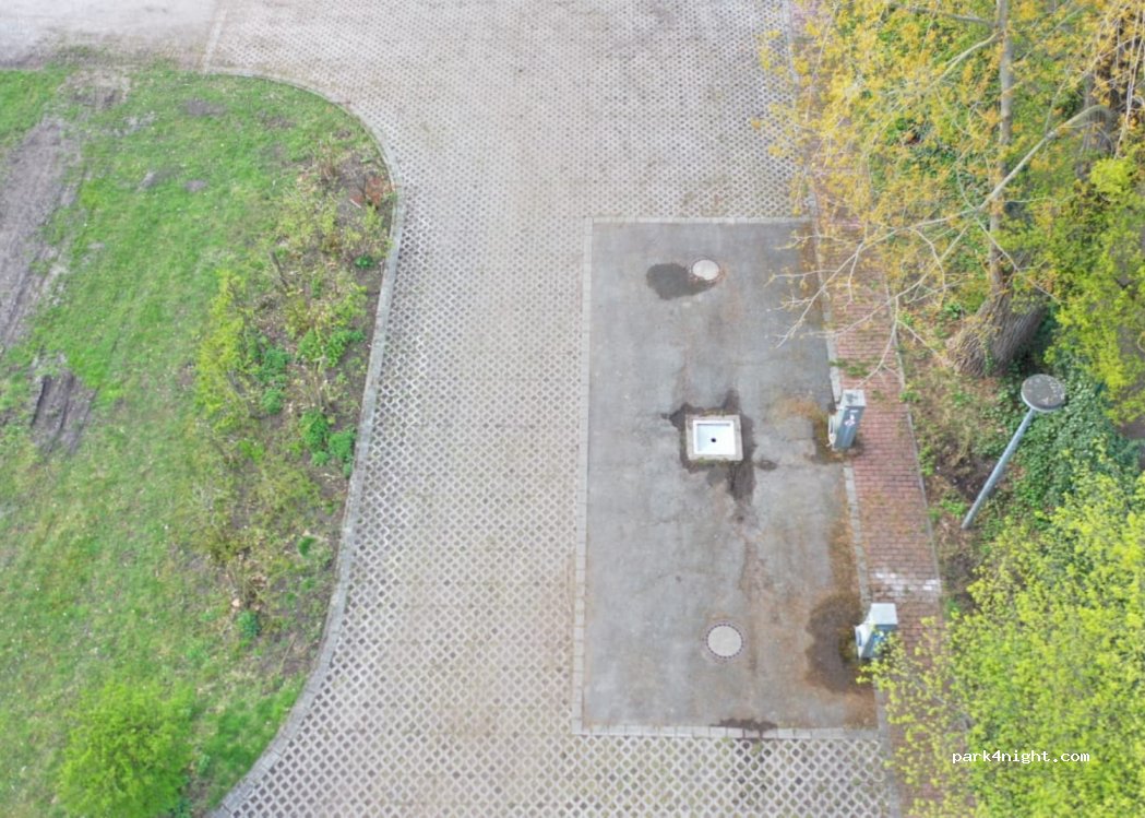 Reisemobil Stellplatz Kaisergarten — foto 2