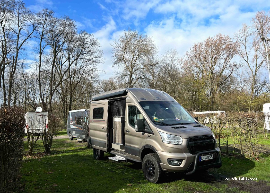 Reisemobil Stellplatz Kaisergarten — foto 4