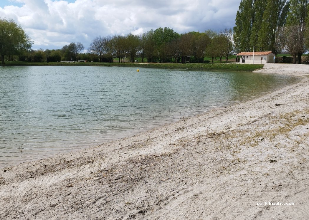 (16140) Les Gours - — foto