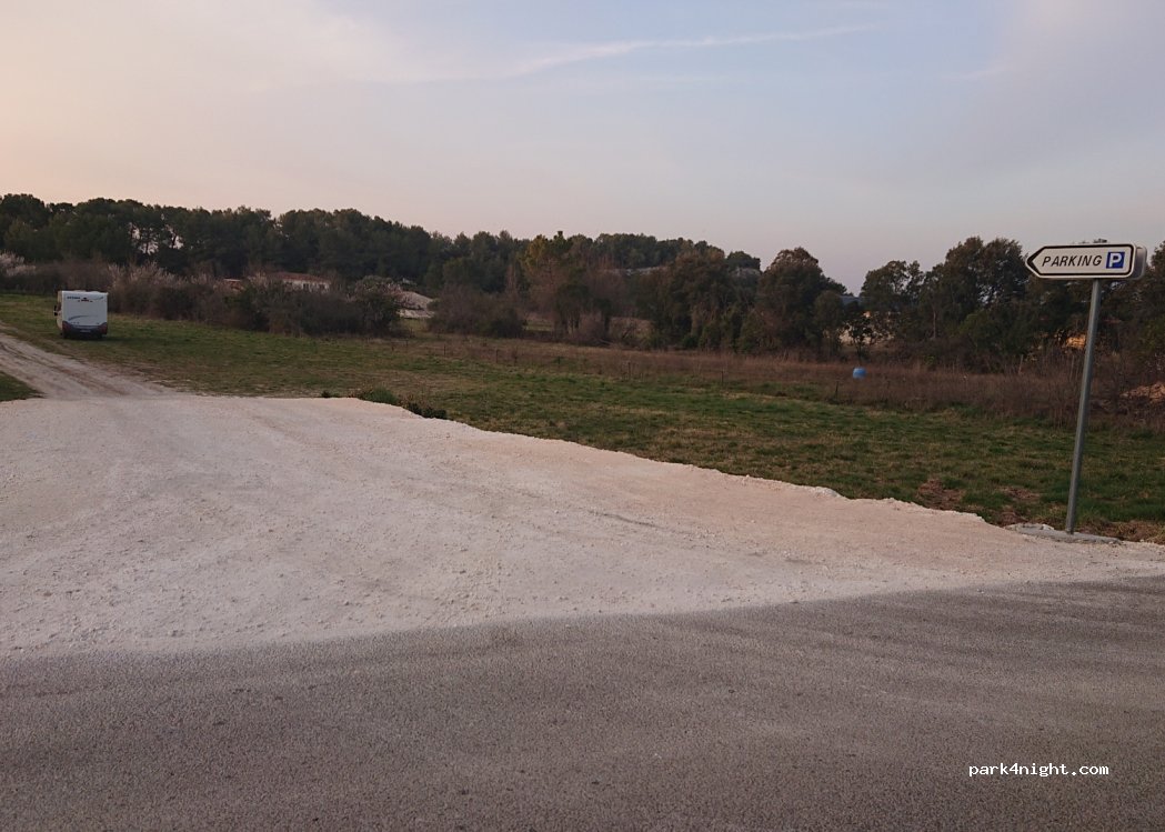 (30250) Junas - 182 Route de Congenies — foto