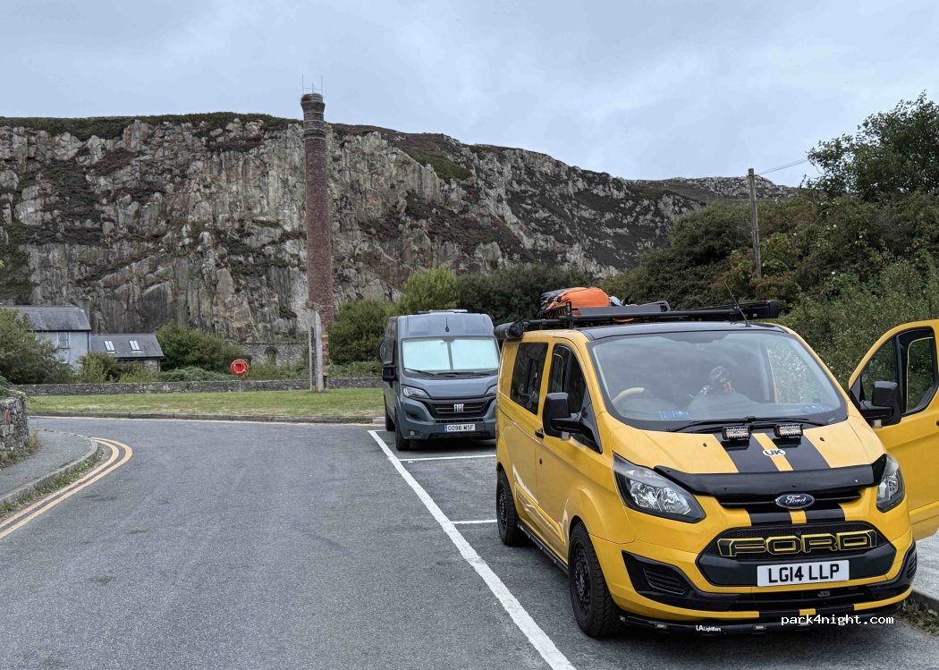 (LL65 1YG) Holyhead - — foto 3