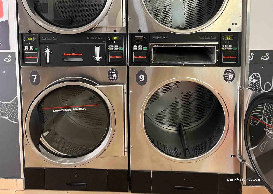 (8500-610) Portimão - Lote 3 Praceta Quinta do Amparo — foto