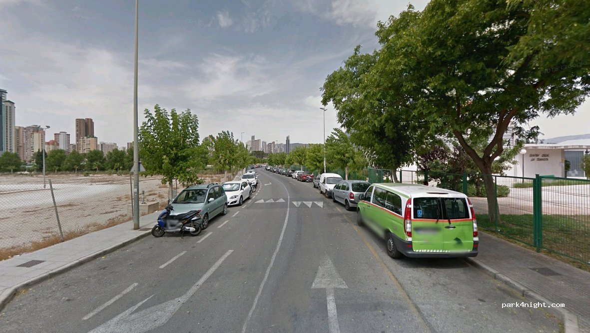 (03503) Benidorm - 8A Calle de Moscú — foto