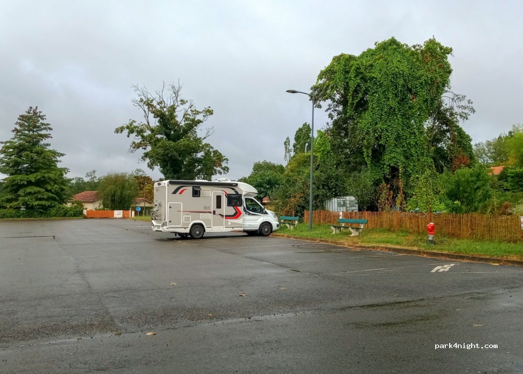 (40320) Geaune - 2 Chemin de la Piscine — foto 2