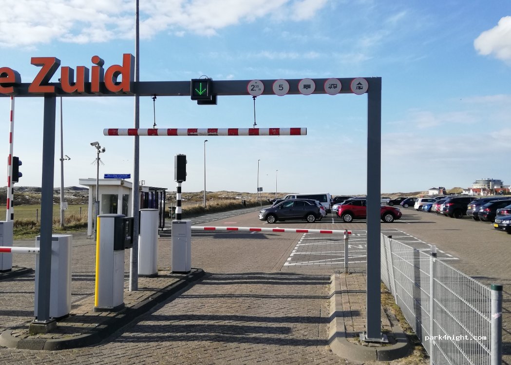 (2042 BN) Zandvoort - 14 Ingenieur G. Friedhoffplein — foto