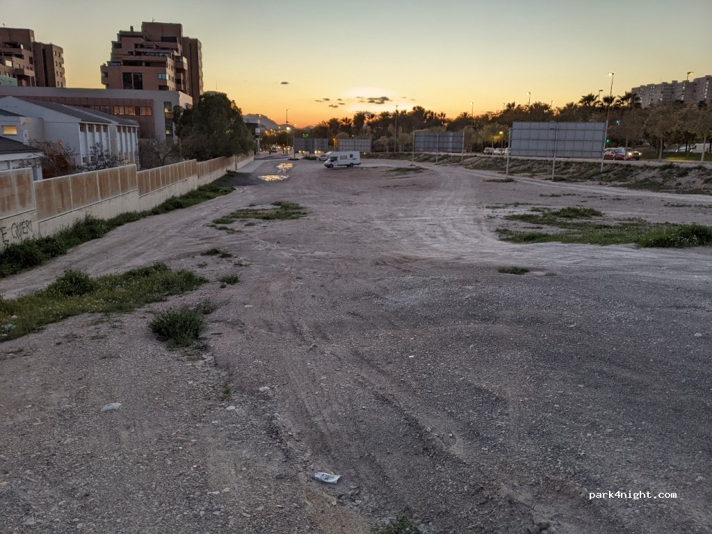(03015) Alacant - 32 Carrer Jardiel Poncela — foto 2