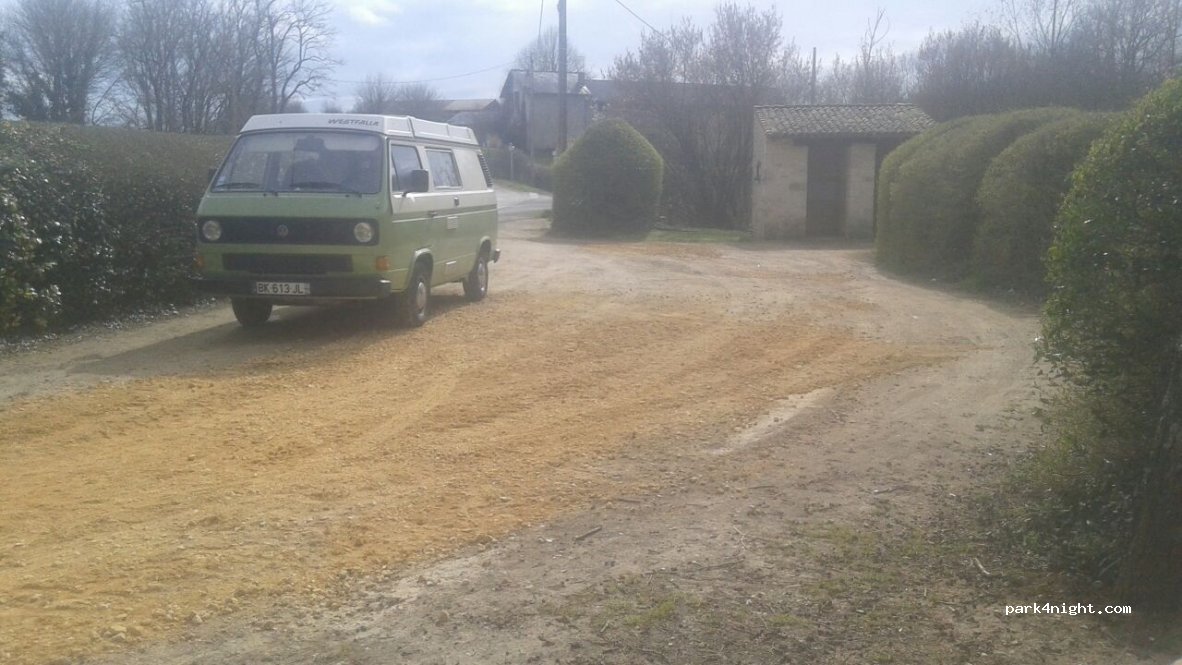 (86190) Ayron - Route de Latillé — foto 2