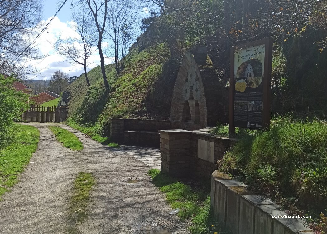 (33748) Casariego - Unnamed Road — foto