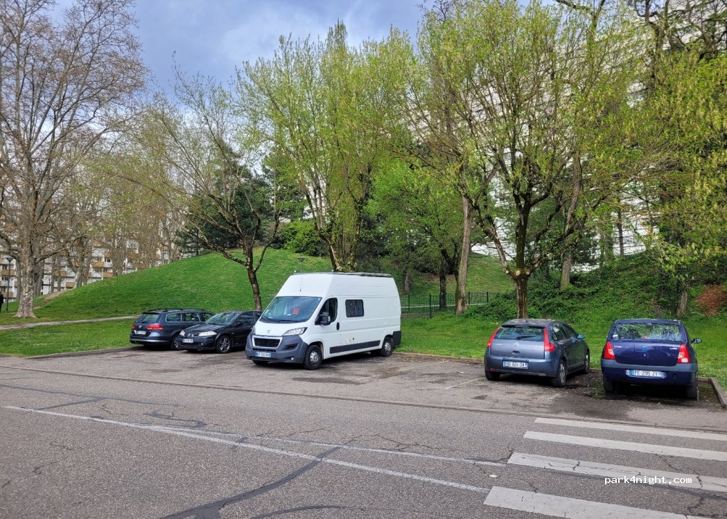 (69300) Caluire-et-Cuire - 5 Allée Turba et Choux — foto