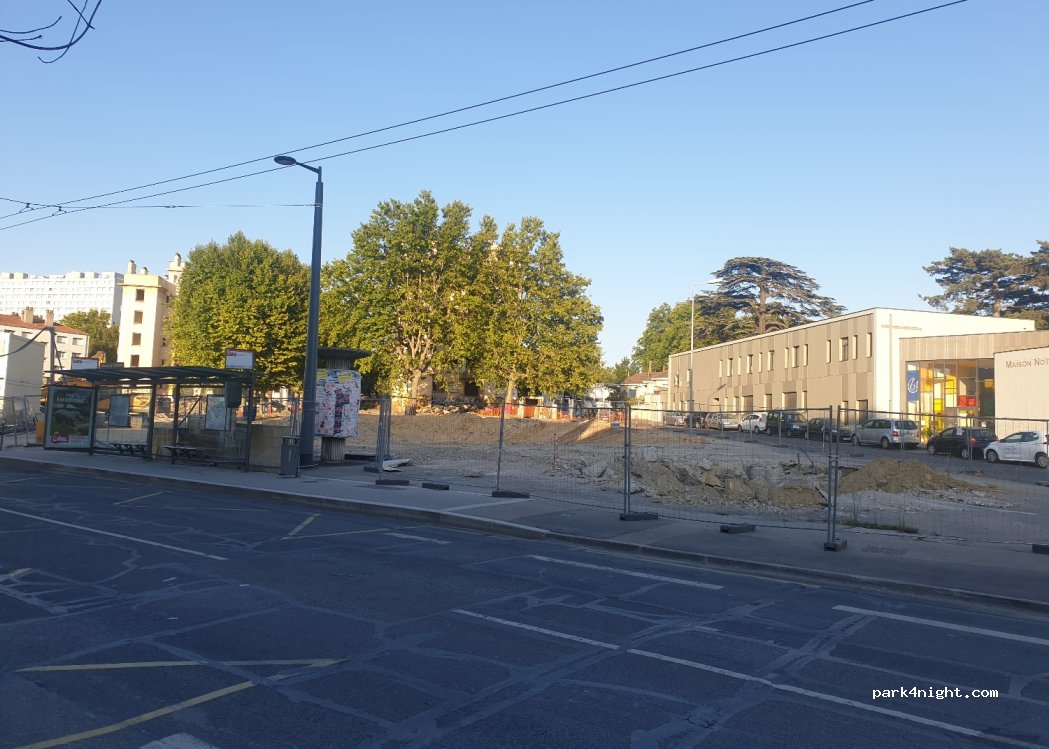(69300) Caluire-et-Cuire - 5 Allée Turba et Choux — foto 3