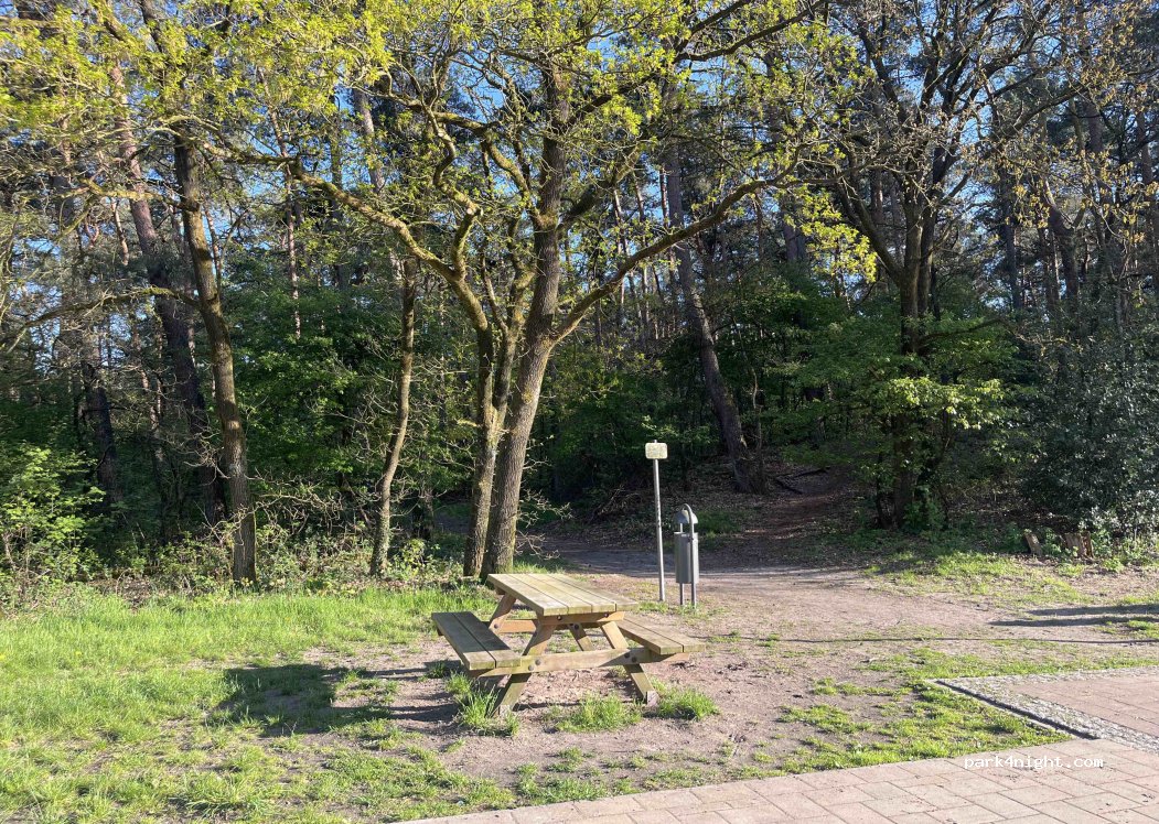 (26209) Hatten - 1 Auvers-le-Hamon-Platz — foto 5